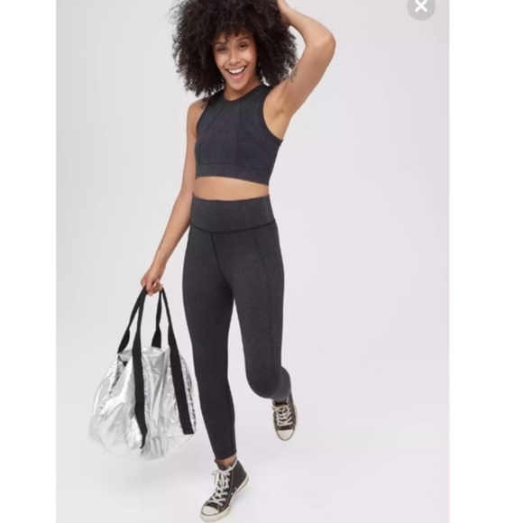 AERIE Large Offline Black Seamless High Rise Ribbed Athletic Leggings sz L - Picture 2 of 9